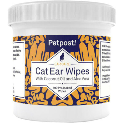 Khăn vệ sinh tai cho mèo Petpost Ear Wipes with Coconut Oil & Aloe Vera For Cats, 100 count 5 Khăn vệ sinh tại cho mèo Petpost Ear Wipes with Coconut Oil & Aloe Vera For Cats, 100 count